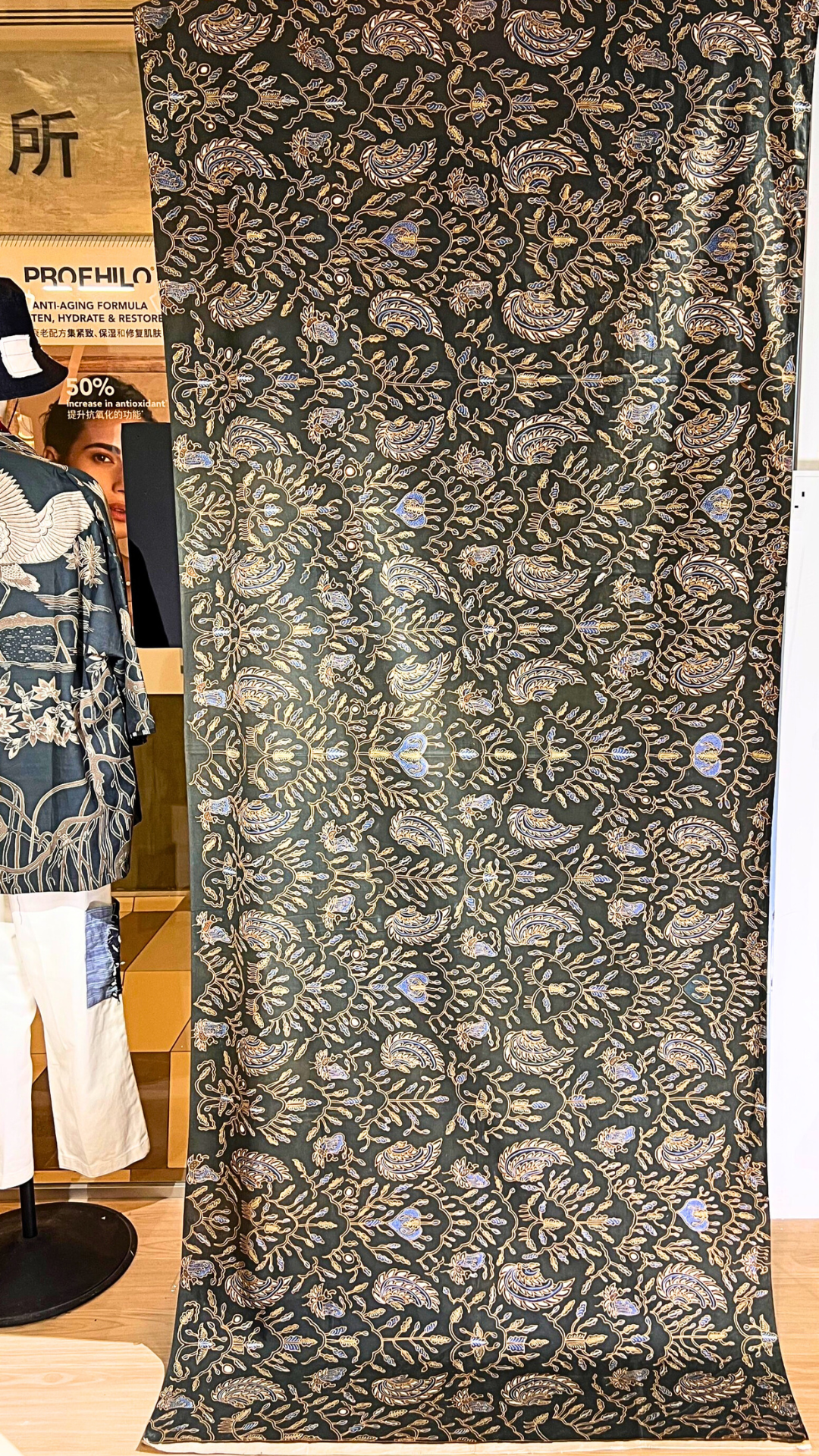 Nyana Nyana Hand Drawn Batik Tulis Cotton Fabric – Naturally Dyed Artisan Textile | Classical Wing