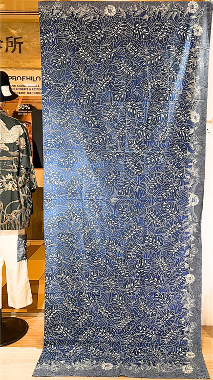 Nyana Nyana Hand Drawn Batik Tulis Cotton Fabric – Naturally Dyed Artisan Textile | Monstera Outline