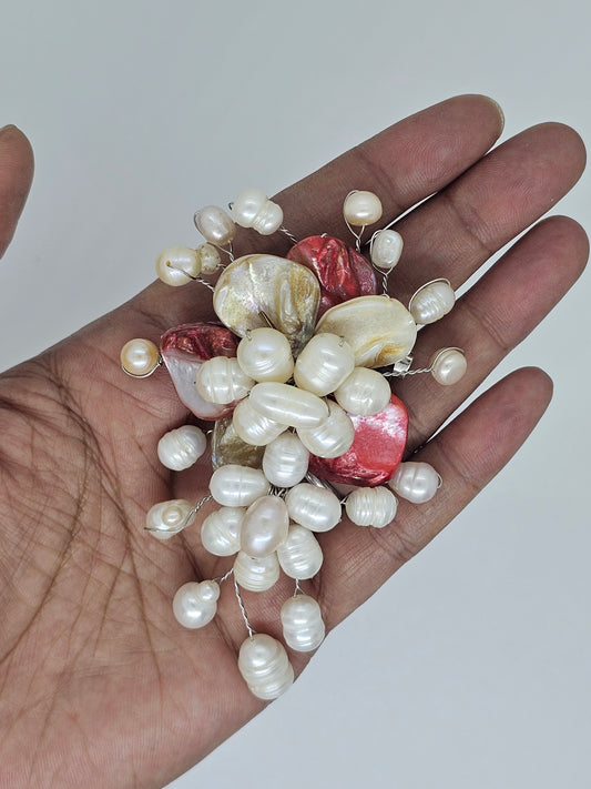 Nyana Pearl/Mother of pearl Chain Brooch Kerongsang