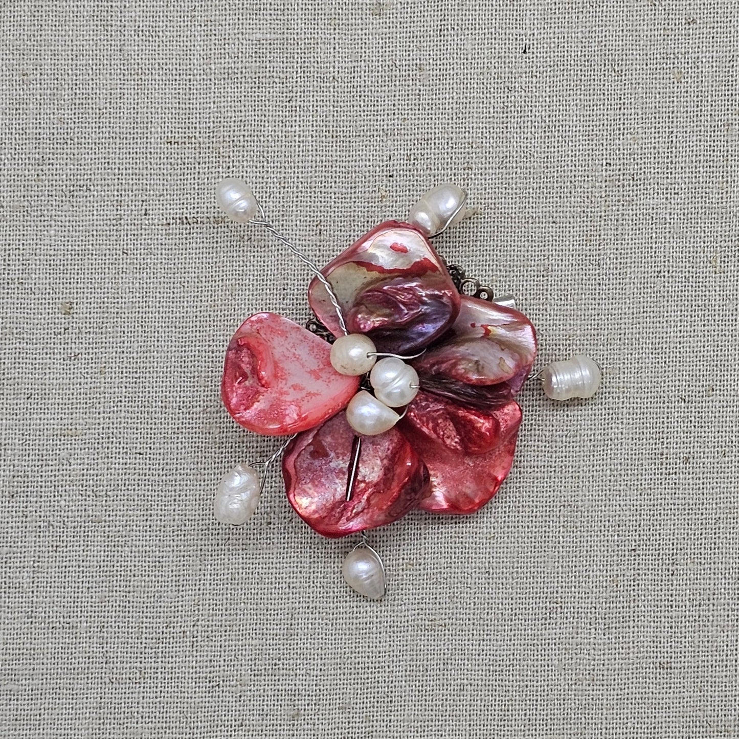 Nyana Nyana Shell and Fresh Water Pearl Brooch Kerongsang