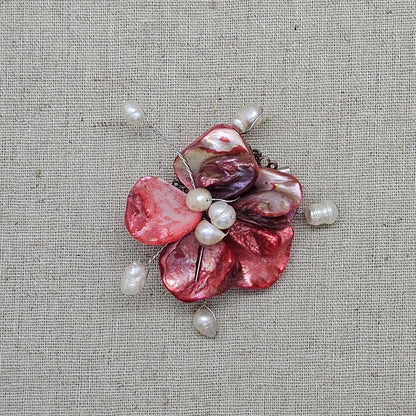 Nyana Nyana Shell and Fresh Water Pearl Brooch Kerongsang