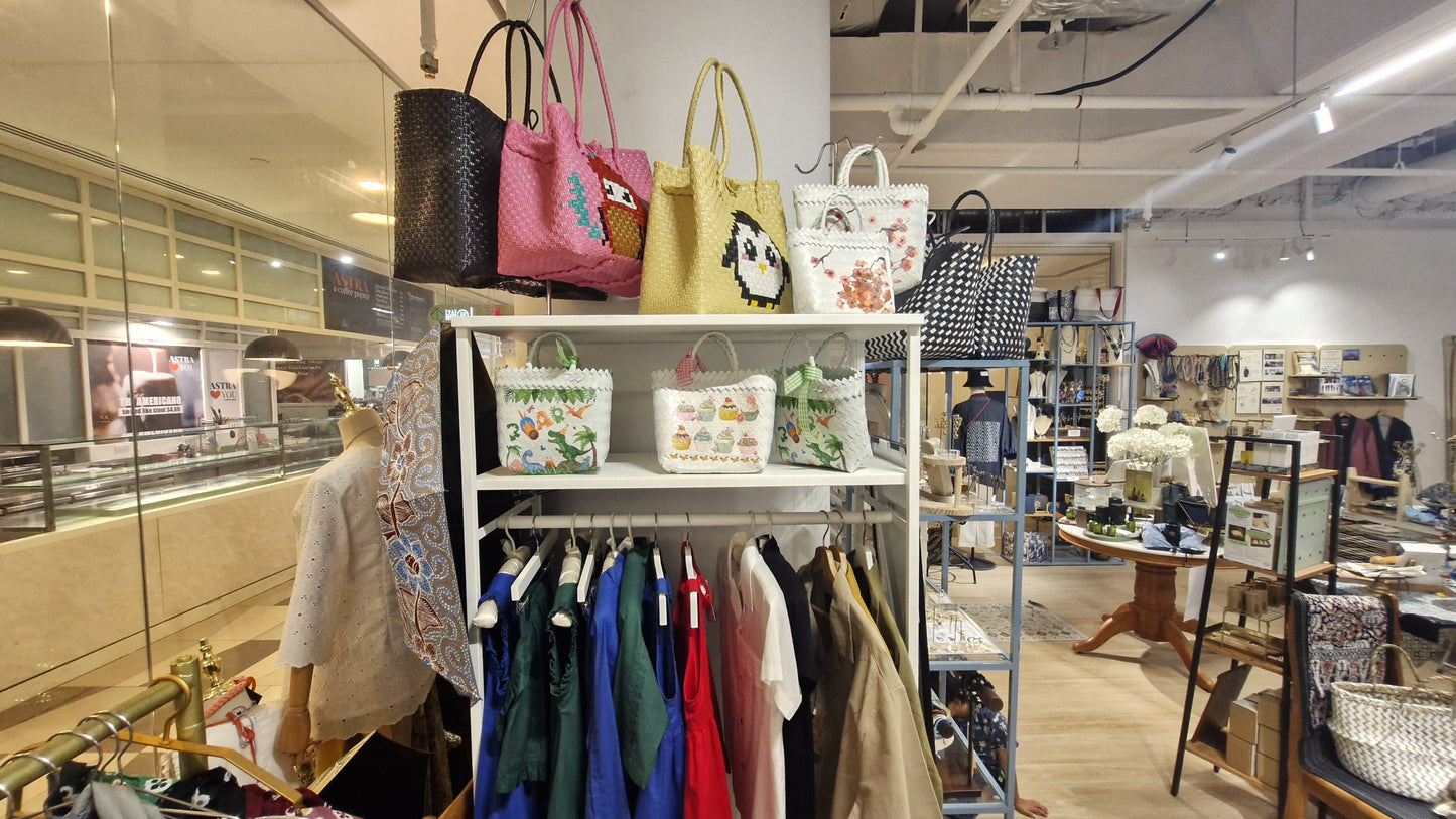 Nyana Nyana Eco Collective Pop-up Space and Consignment