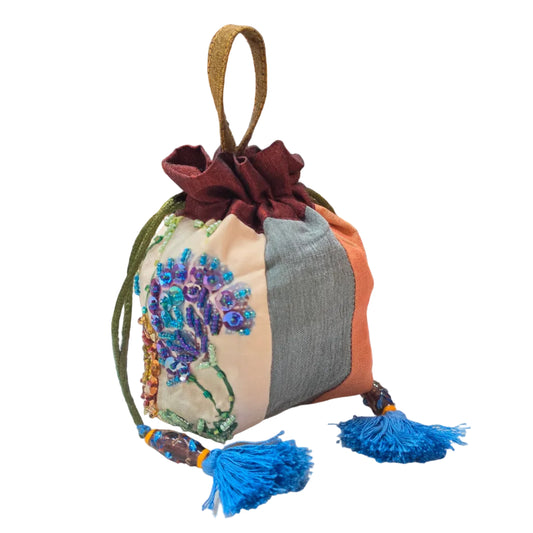 Nyana Nyana Patchwork Handbead Batik Bagana