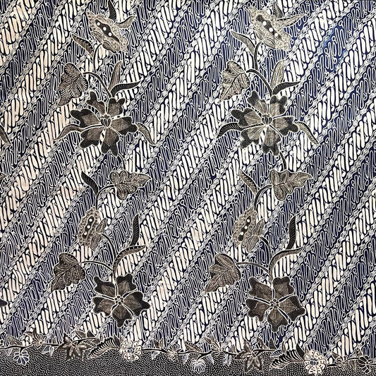 Nyana Nyana Hand Drawn Batik Tulis Cotton Fabric – Naturally Dyed Artisan Textile | Parang Bunga Hitam
