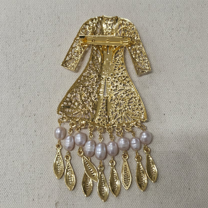 Nyana Nyana Fresh Water Pearl Kebaya Shaped Brooch Kerongsang Gold L
