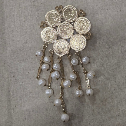 Nyana Nyana Fresh Water Pearl Coin Shaped Brooch Kerongsang Gold