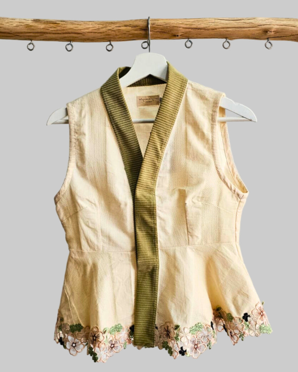 Nyana Kopi Karipap Peplum Vest